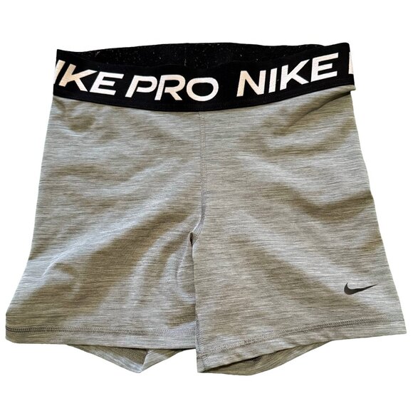 Nike Pro 365 Women's 5" Shorts - Picture 1 of 4